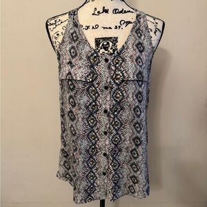 Cynthia Rowley Sleeveless V-Neck Button Tank in White, Black & Gold Print